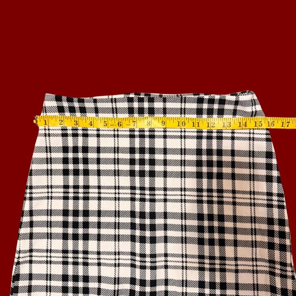 🖤 L.A. Hearts Black & White Plaid Mini Skirt (Size M) - Picture 4 of 8